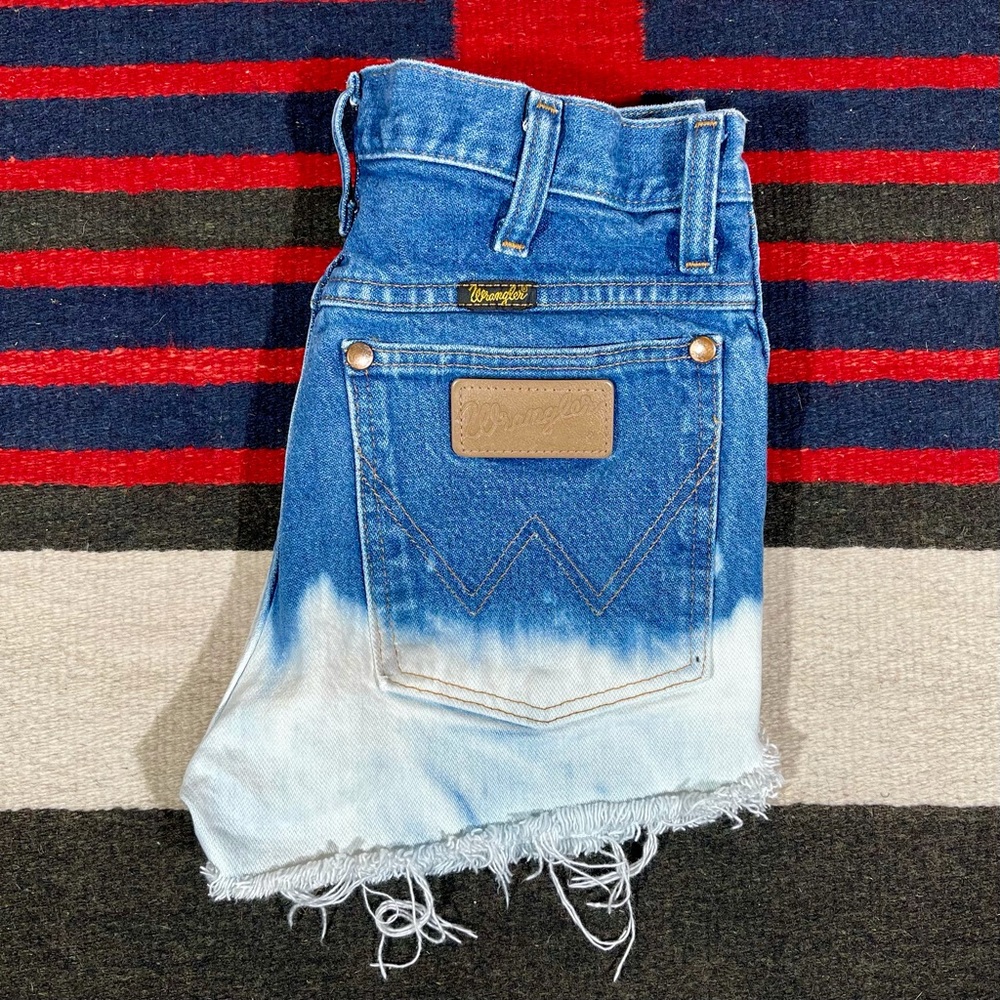 26w VTG Wrangler Cutoffs